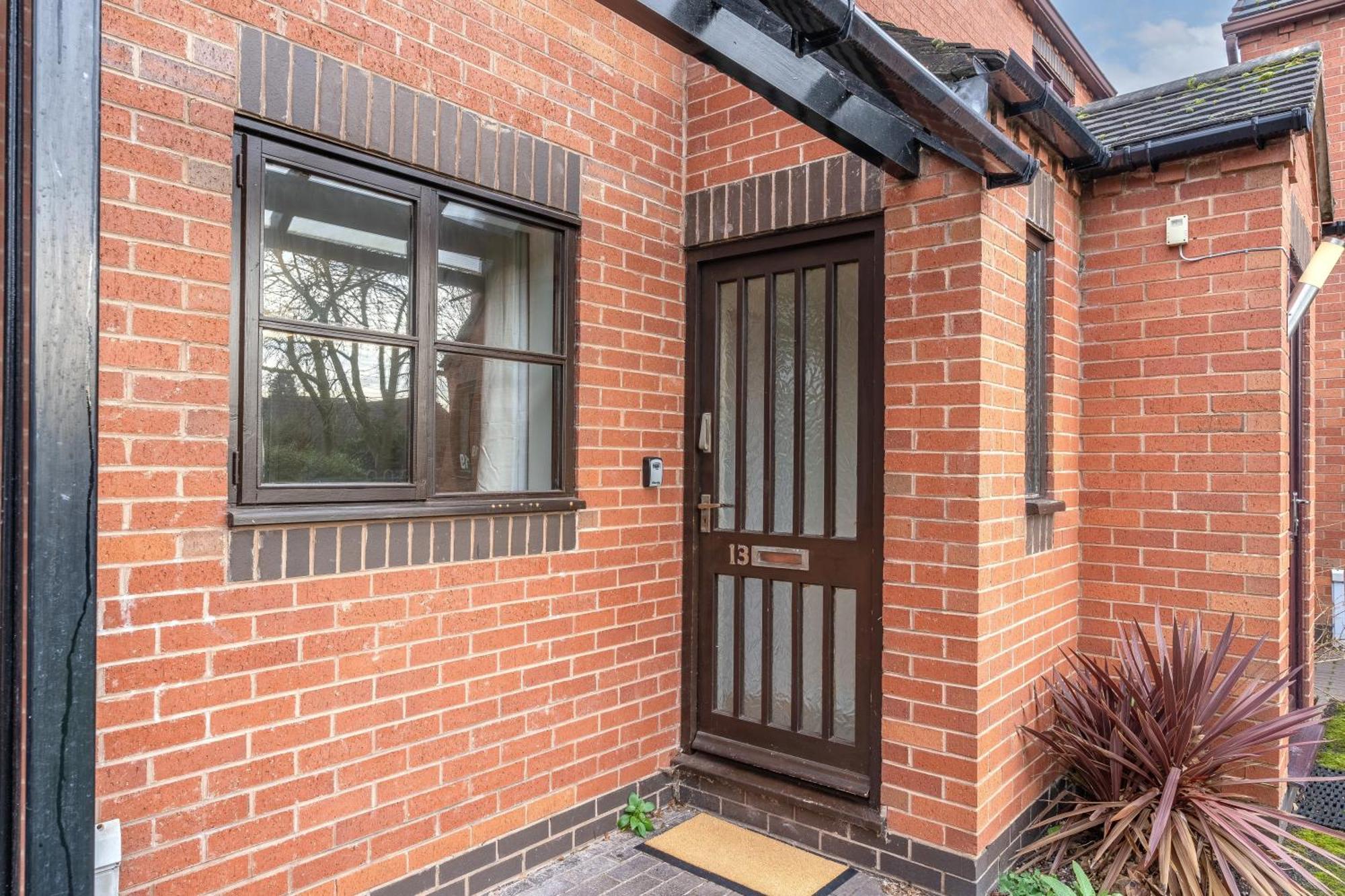 Modern Studio Flat In Wellington, Telford เวลลิงตัน ภายนอก รูปภาพ